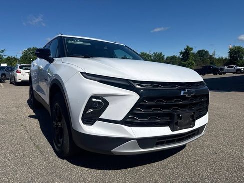 Used 2024 Chevrolet Blazer LT w/ Midnight/Sport Edition AWD/4WD image 2