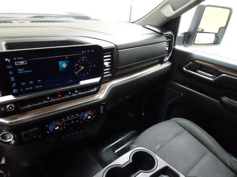 Used 2024 Chevrolet Silverado 2500 LT w/ Convenience Package AWD/4WD image 29