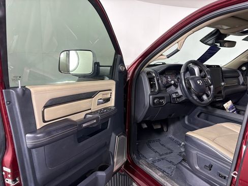 Used 2020 RAM 3500 Limited image 13