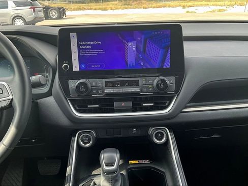 Used 2025 Toyota Grand Highlander FWD image 8