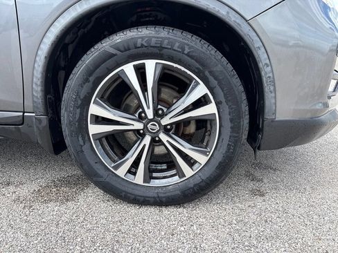 Used 2018 Nissan Rogue SL FWD image 12