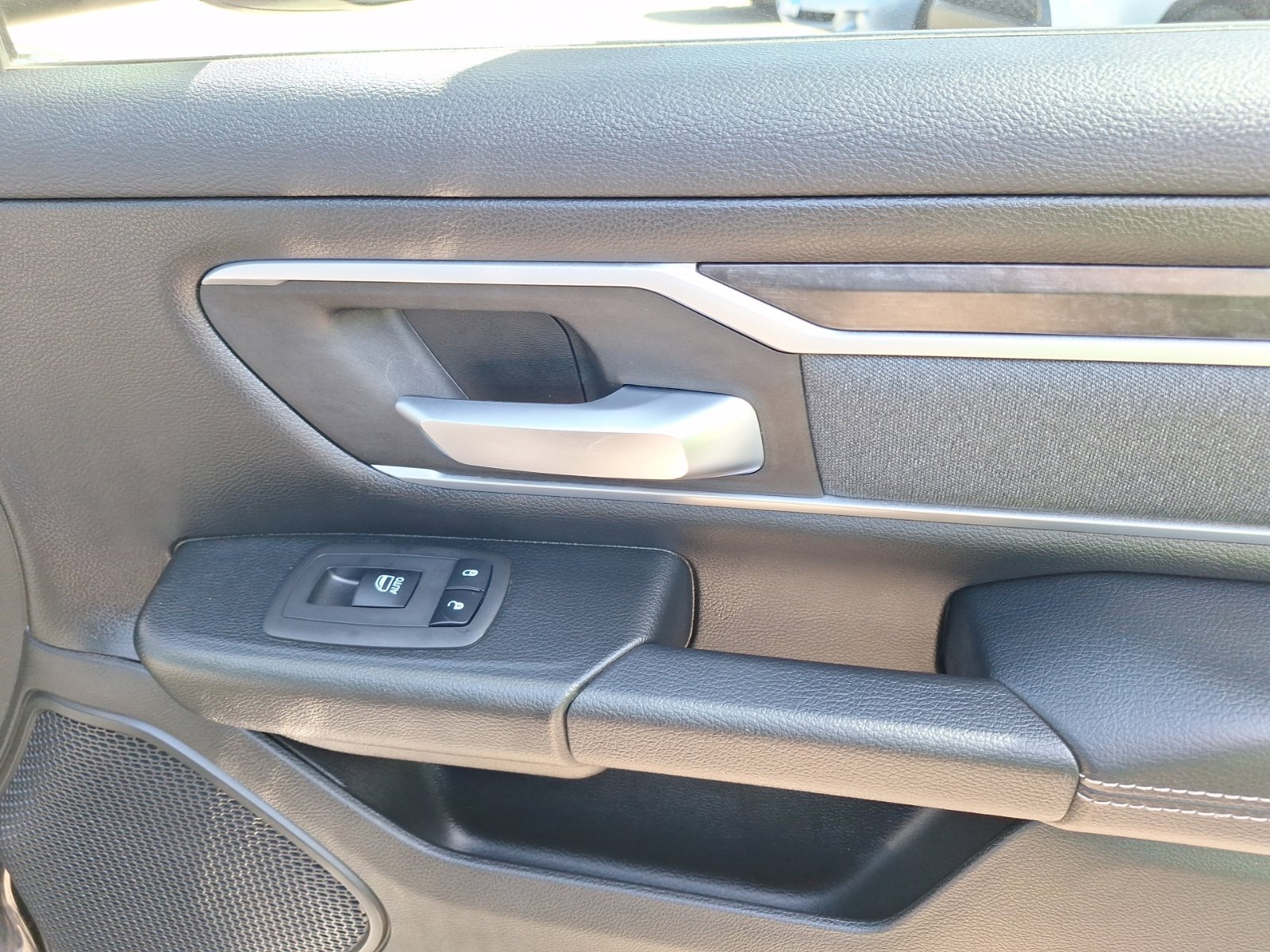 Used 2022 RAM 1500 Lone Star AWD/4WD image 37