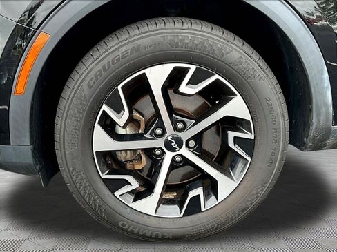 Used 2023 Kia Sportage EX AWD/4WD image 32