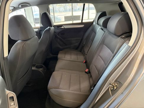 Used 2012 Volkswagen Golf 4-Door FWD image 10