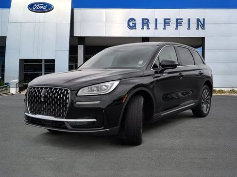 Used 2025 Lincoln Corsair Reserve FWD image 11