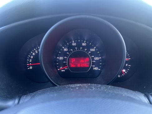 Used 2017 Kia Soul FWD image 10