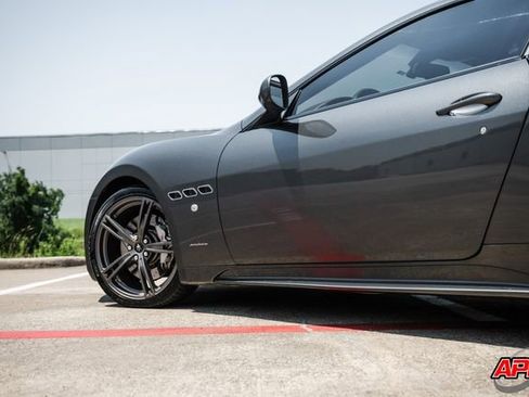 Used 2017 Maserati GranTurismo Sport image 28