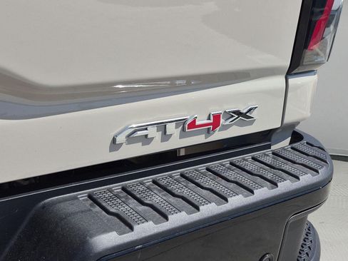 New 2026 GMC Sierra 2500 AT4X w/ LPO, Black Badging Package AWD/4WD image 32