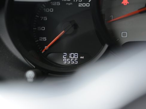 Certified 2025 Porsche 718 Boxster GTS RWD image 18