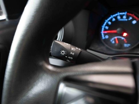 Used 2022 Toyota Tacoma SR AWD/4WD image 13