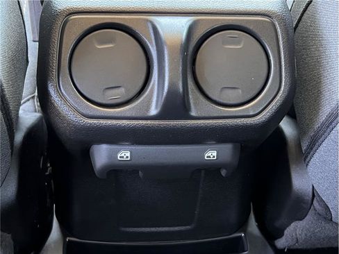 Used 2024 Jeep Wrangler Unlimited w/ Convenience Group AWD/4WD image 11