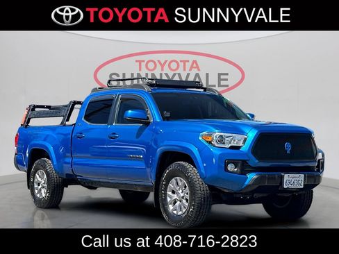Used 2017 Toyota Tacoma SR5 w/ Tow Package AWD/4WD image 11