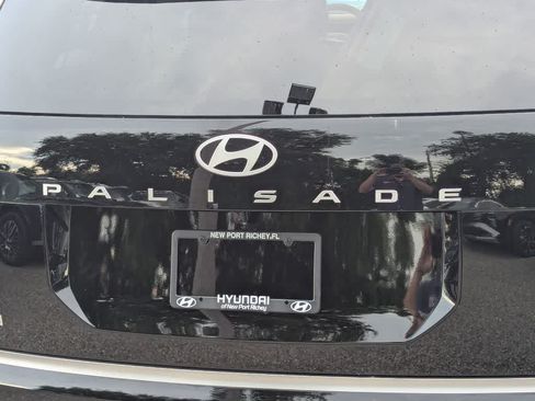 New 2026 Hyundai Palisade Calligraphy AWD/4WD image 13