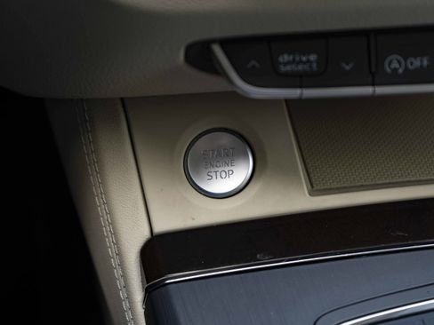 Used 2019 Audi Q5 2.0T Premium Plus AWD/4WD image 30