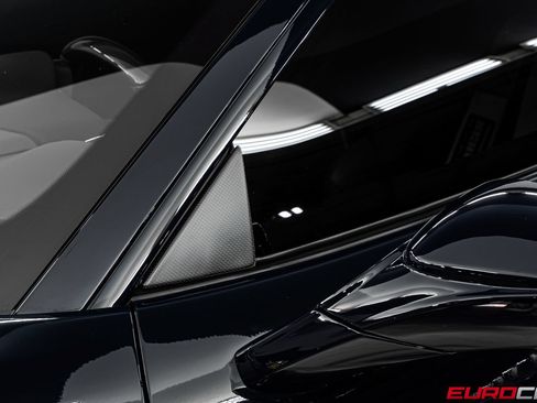 Used 2019 Ferrari 488 Pista Coupe RWD image 21