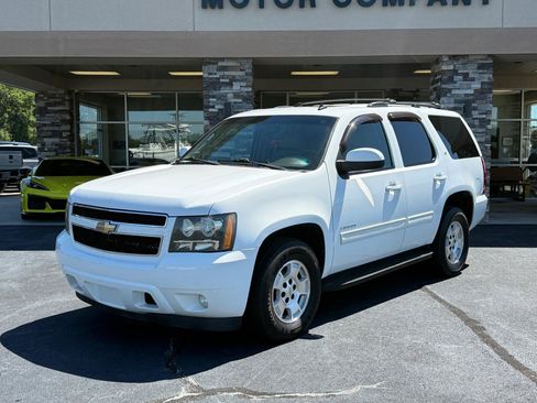 Used 2010 Chevrolet Tahoe LT w/ Luxury Package RWD image 1