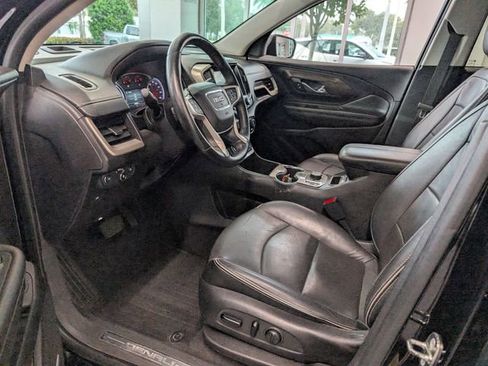 Used 2018 GMC Terrain Denali w/ Advanced Safety Package image 5