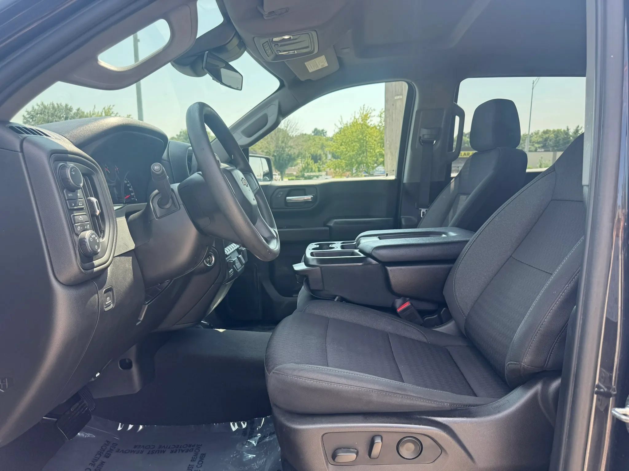 Used 2023 Chevrolet Silverado 1500 Custom AWD/4WD image 12