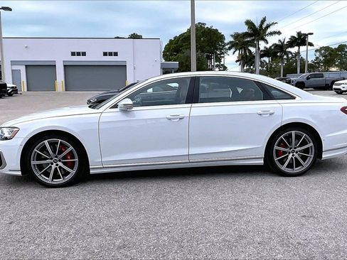 New 2026 Audi S8 4.0T image 8