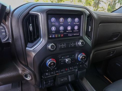 Used 2022 GMC Sierra 3500 Denali w/ Denali Ultimate Package AWD/4WD image 19