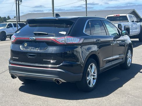 Used 2018 Ford Edge Titanium w/ Ford Safe & Smart Package AWD/4WD image 9