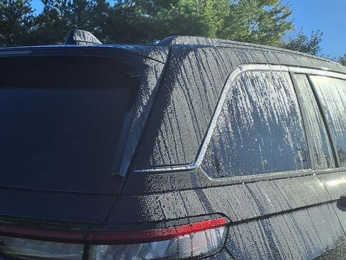 New 2025 Jeep Grand Cherokee Overland w/ Adv Protech Group III image 29