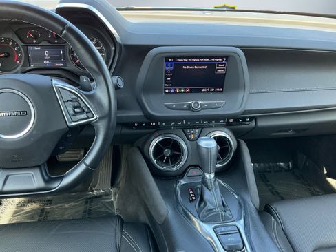 Used 2022 Chevrolet Camaro LT w/ Design Package 2 RWD image 13