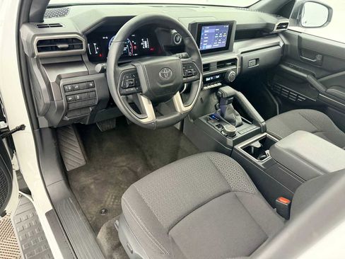 Used 2025 Toyota 4Runner SR5 image 2