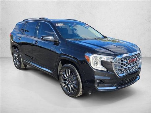 Used 2024 GMC Terrain Denali w/ Black Diamond Edition AWD/4WD image 3