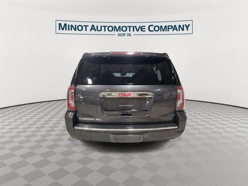 Used 2017 GMC Yukon XL Denali w/ Open Road Package AWD/4WD image 7