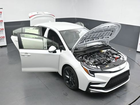 New 2026 Toyota Corolla SE FWD image 36