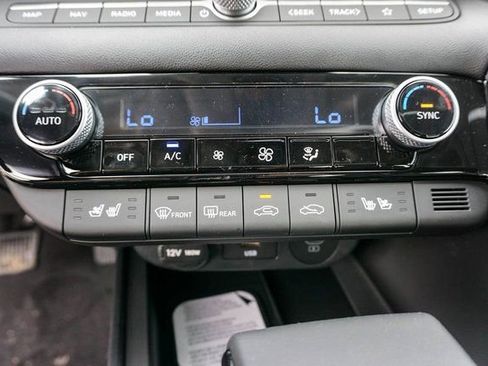 New 2026 Hyundai Elantra Limited FWD image 19