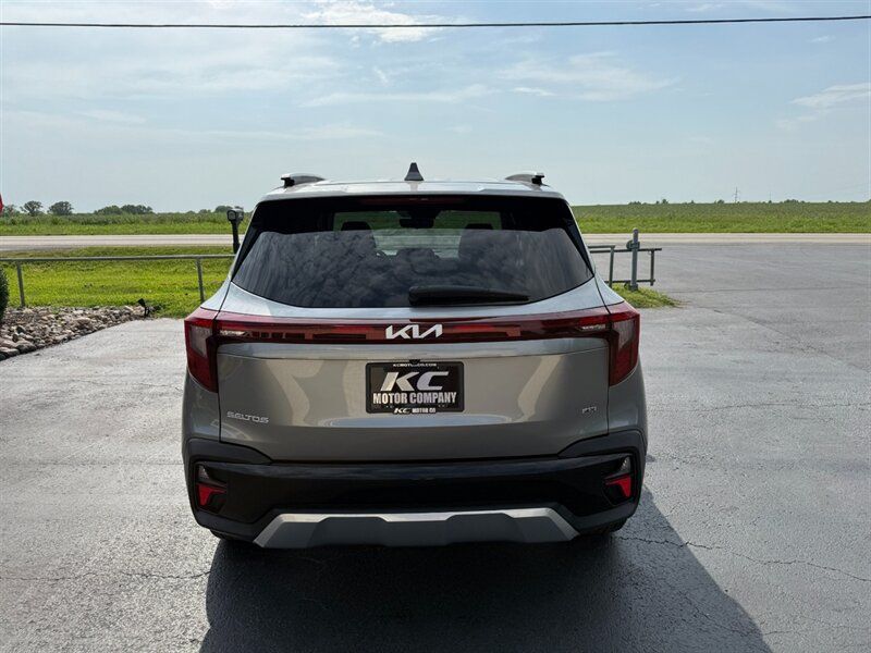 Used 2024 Kia Seltos S AWD/4WD image 7