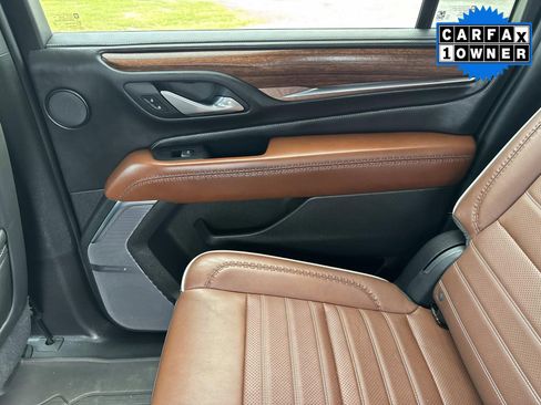 Used 2023 GMC Yukon XL Denali Ultimate image 18