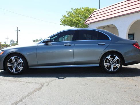 Used 2019 Mercedes-Benz E 300 w/ Premium 1 Package image 43