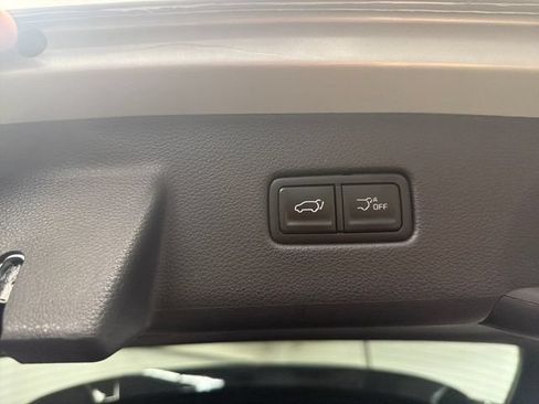 Used 2026 Kia Carnival EX FWD image 25