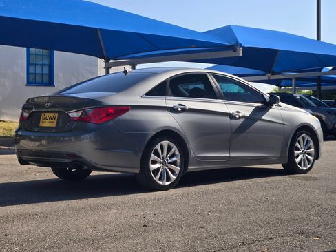 Used 2013 Hyundai Sonata SE FWD image 3
