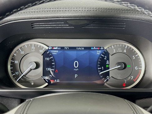 Used 2023 Land Rover Discovery Metropolitan Edition AWD/4WD image 12