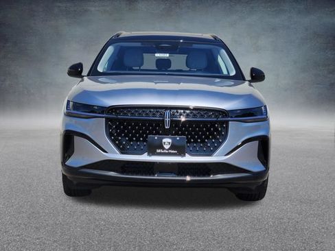 New 2026 Lincoln Nautilus Reserve AWD/4WD image 2