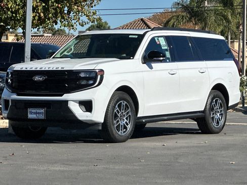 New 2025 Ford Expedition Max Active image 8