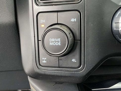 Used 2024 Ford F250 Platinum AWD/4WD image 36