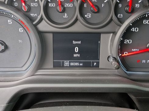 Used 2024 Chevrolet Silverado 2500 Custom w/ Custom Value Package image 17