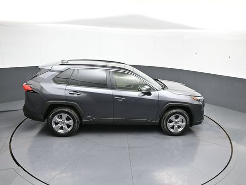 Used 2025 Toyota RAV4 XLE w/ Convenience Package AWD/4WD image 38