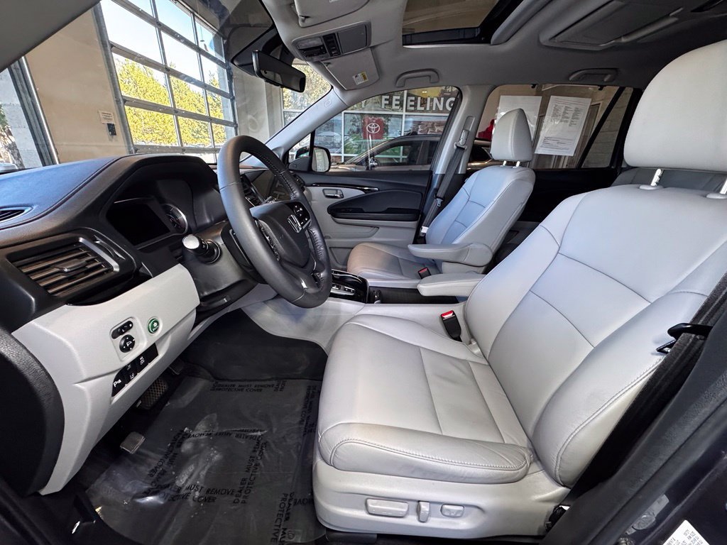 Used 2022 Honda Pilot Touring image 17