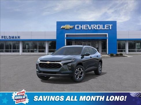 New 2026 Chevrolet Trax LT w/ Driver Confidence Package FWD image 8