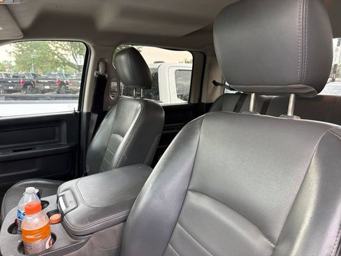 Used 2016 RAM 3500 Tradesman w/ Chrome Appearance Group AWD/4WD image 3