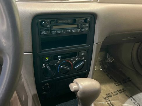 Used 1998 Toyota Camry LE image 20