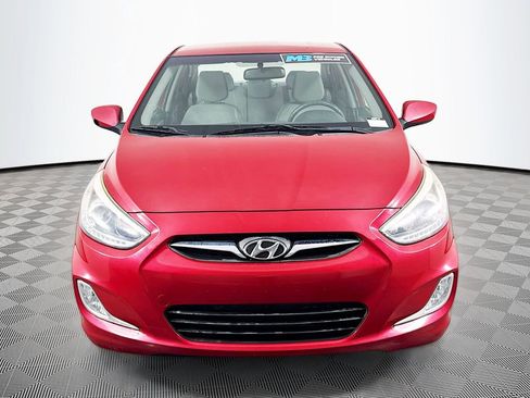 Used 2014 Hyundai Accent GLS w/ Option Group 2 image 2