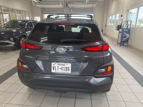Used 2021 Hyundai Kona SEL Plus FWD image 4