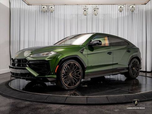Used 2025 Lamborghini Urus SE AWD/4WD image 5